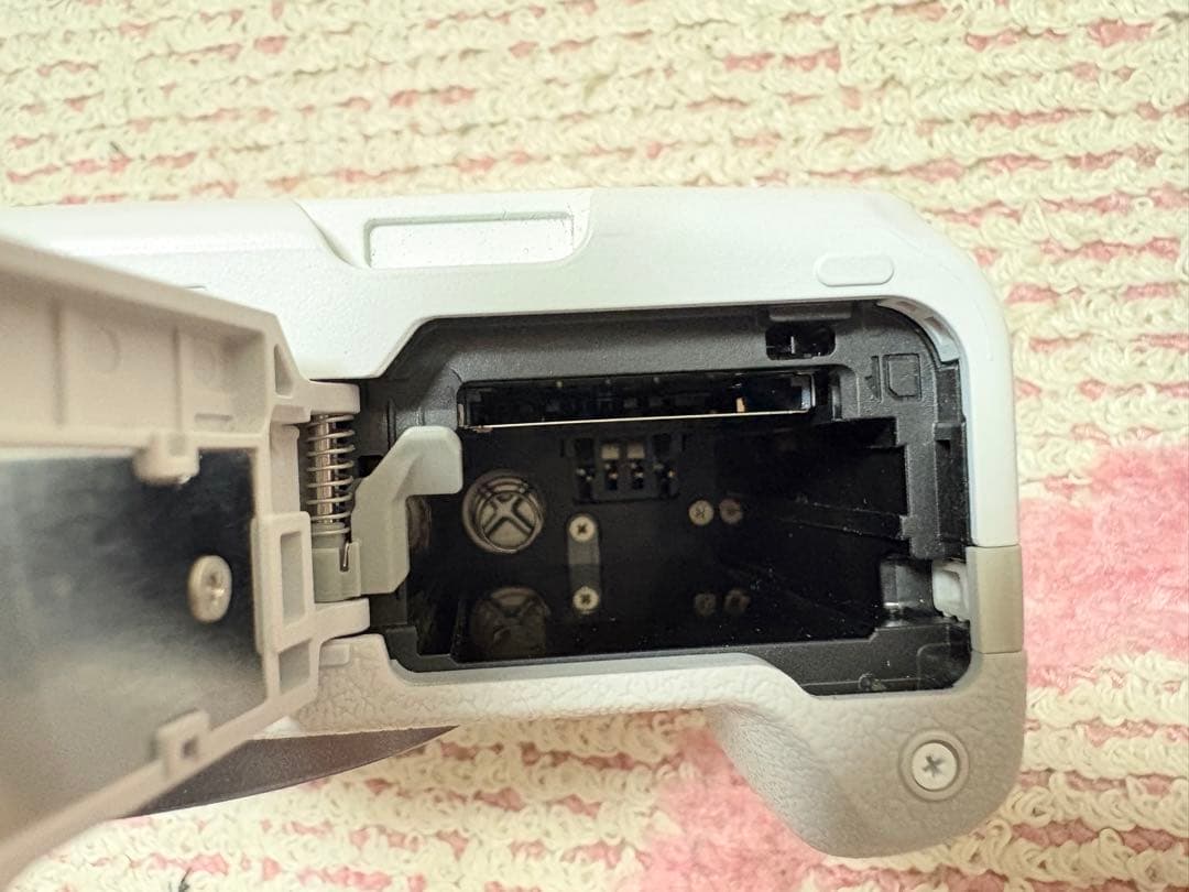 CanonEOSR50ミラーレス一眼レンズ2本セットSD64GB付き