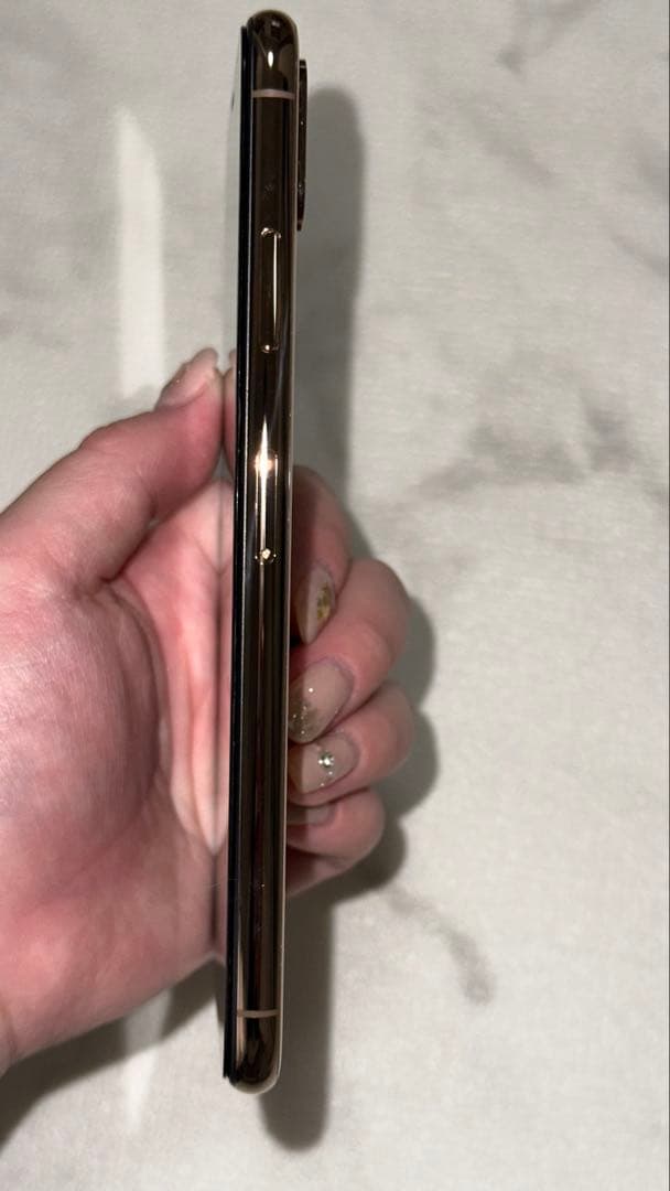 【美品】Apple iPhone XS Max ゴールド