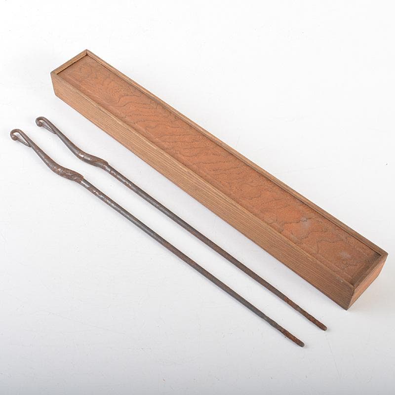 茶道具　古鉄　鶴頭火箸　時代箱付　V　R7389