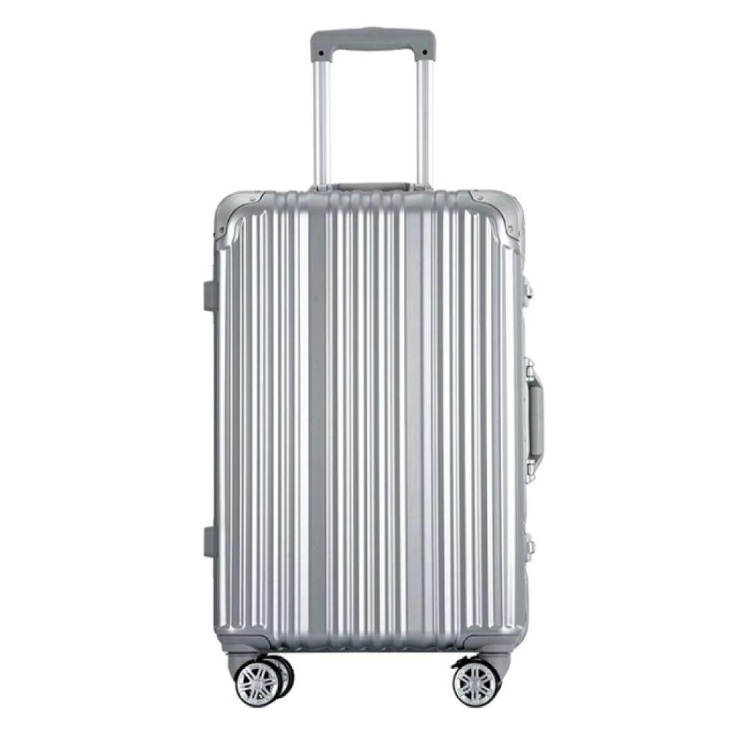 未使用 キャリーケース Lサイズ アルミ USBポート 大容量 超軽