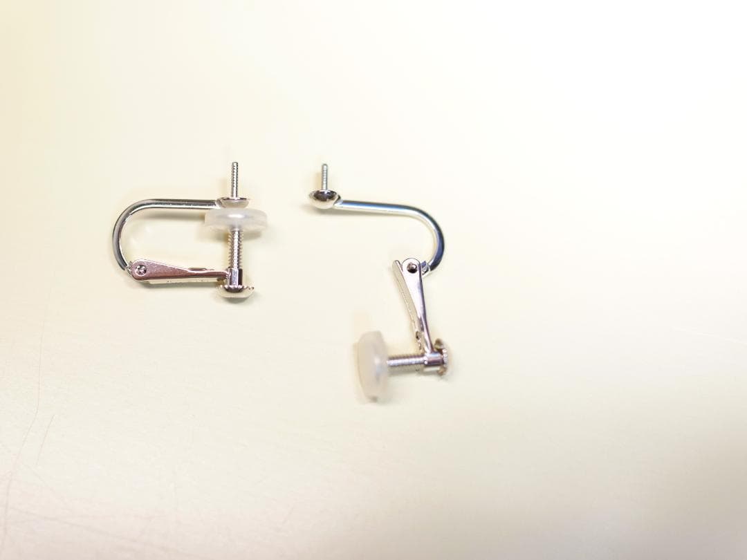 K14WG イヤリング金具　ネジバネ式【新品】【予備クッションおまけ】※取付無料