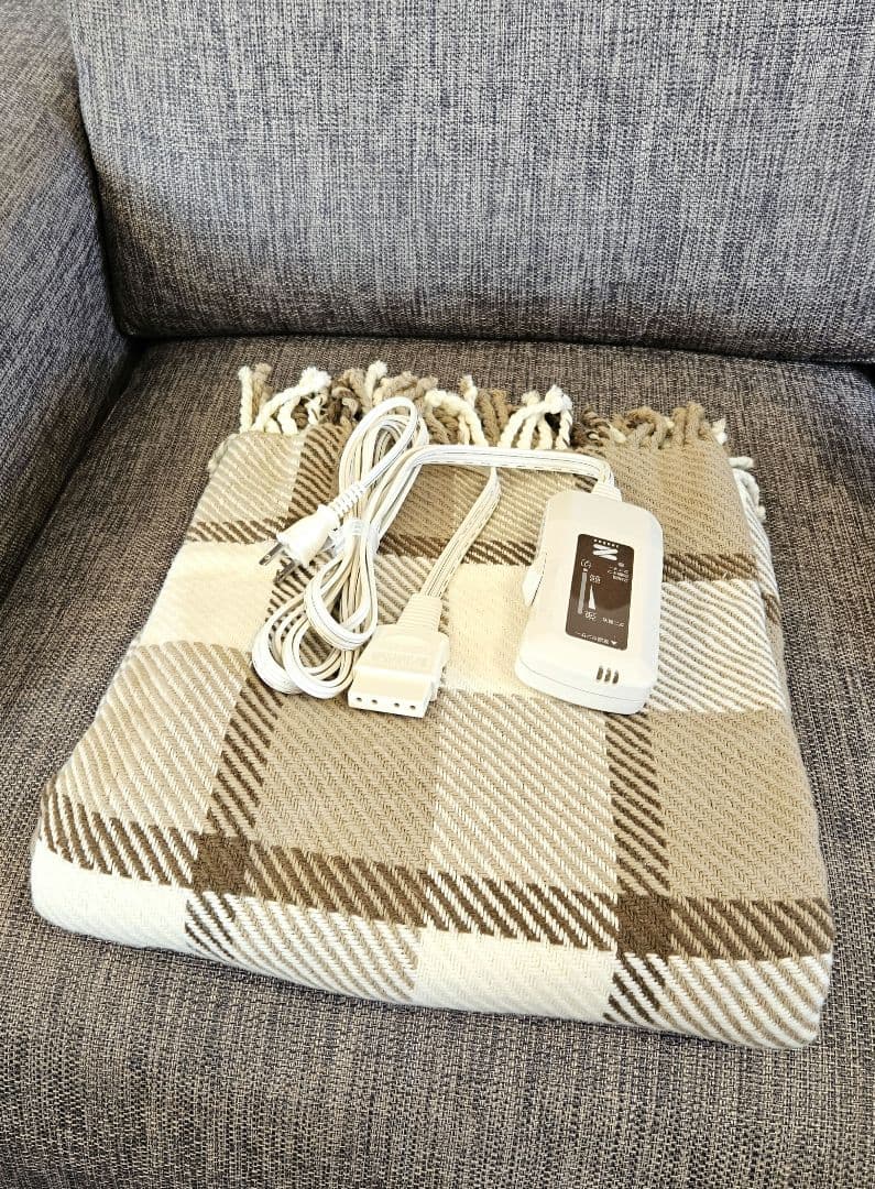 電気毛布 ベージュとブラウンのチェック柄