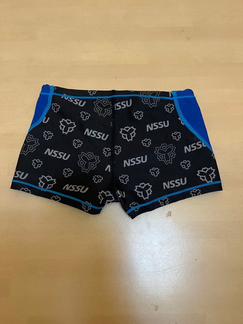 日本体育大学　男子用競泳水着　黒/青