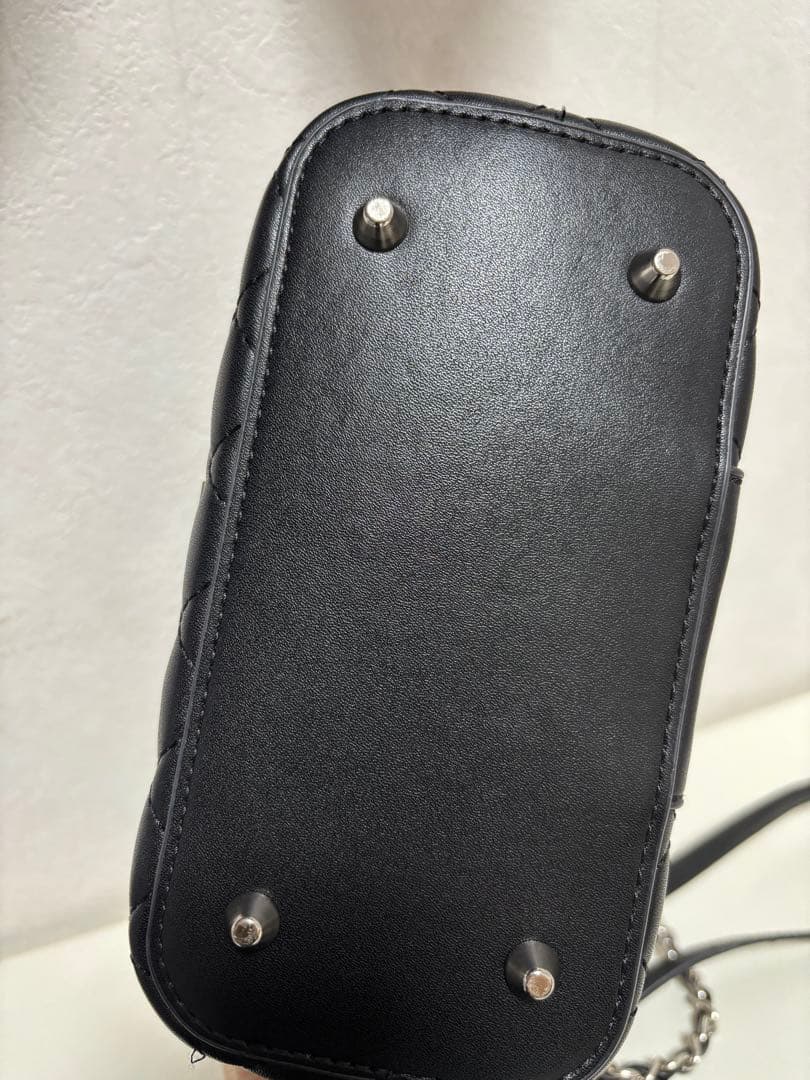 Darich ダーリッチ　キルティングショルダーミニバッグ ブラック　ロゴ