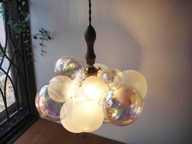 バブルガラスシャンデリアペンダントライト胡桃オーロラスリガラス白