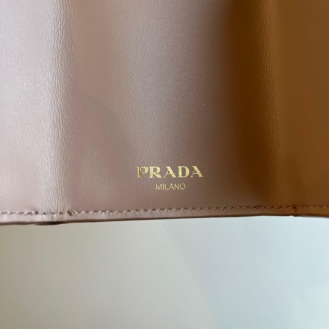 PRADA ミニ財布