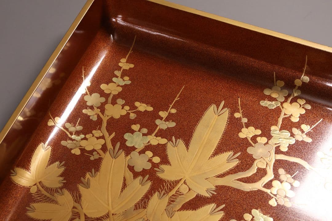 【MA797】時代木製漆器 梨子地 松梅・桔梗唐草 金蒔絵 呉服蓋 広蓋 広盆