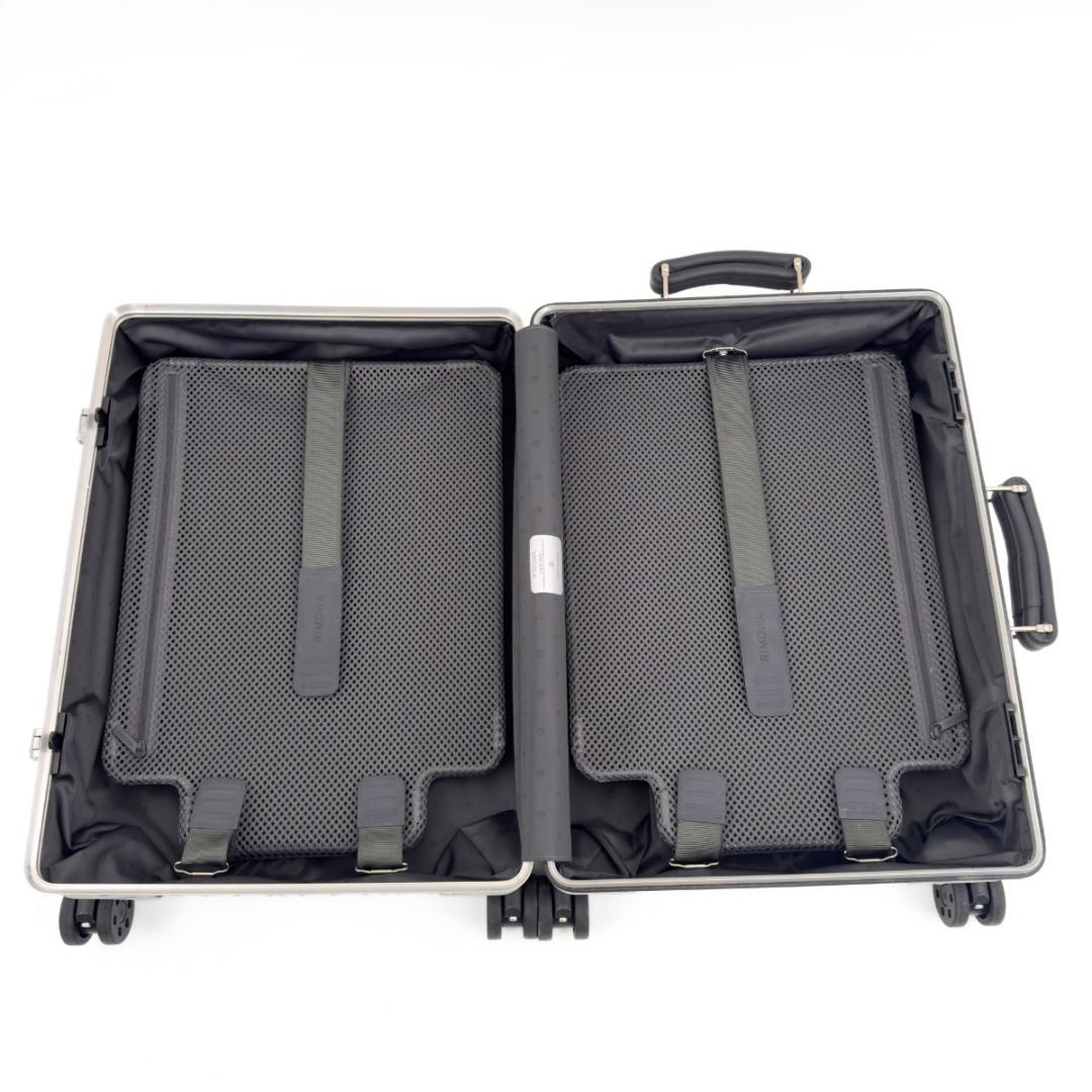 極美品 リモワ クラシックキャビン 36L 4輪 機内持ち込み TSAロック