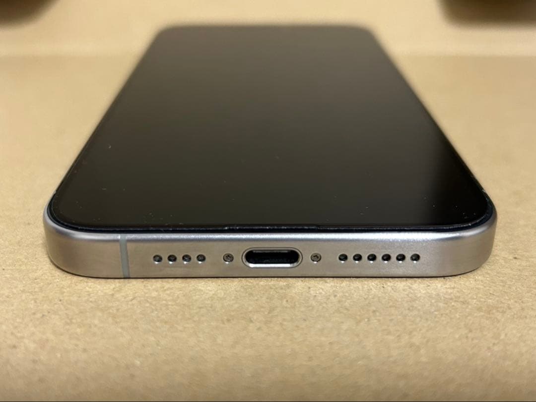 iPhone15Pro Max 極美品　12/7まで価格　値引き不可