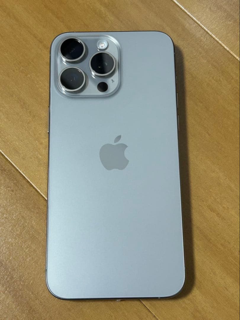 iPhone15Pro Max 極美品　12/7まで価格　値引き不可