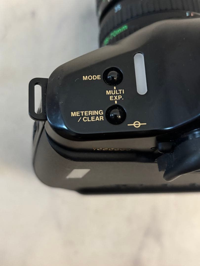 Canon キヤノン T90 フィルムカメラ　ボディ レンズ付き 35-70mm