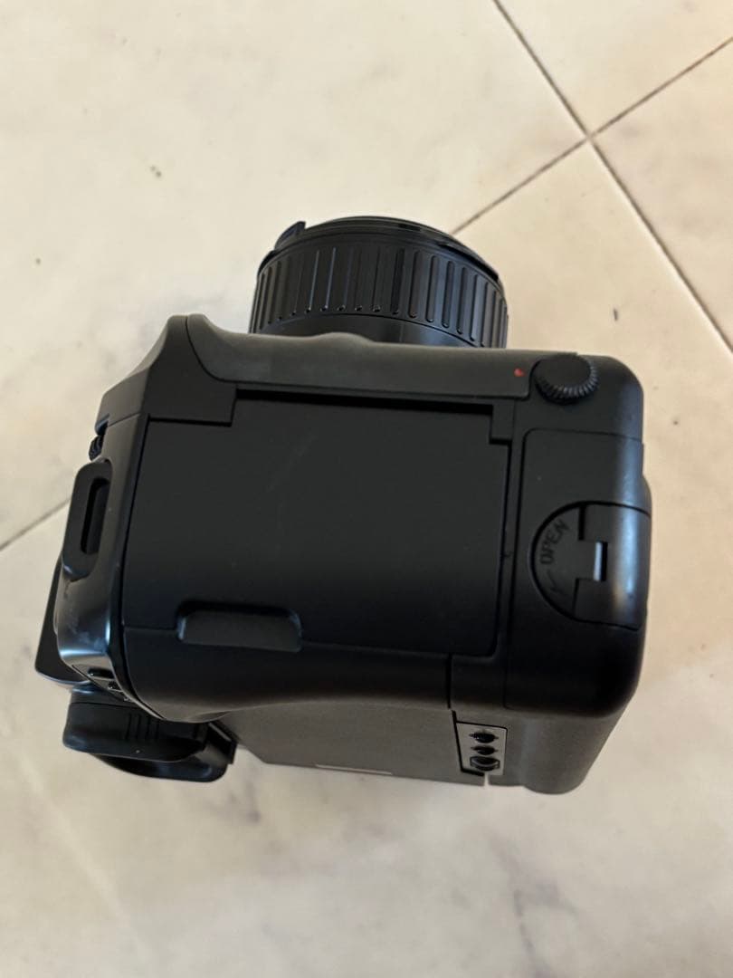 Canon キヤノン T90 フィルムカメラ　ボディ レンズ付き 35-70mm