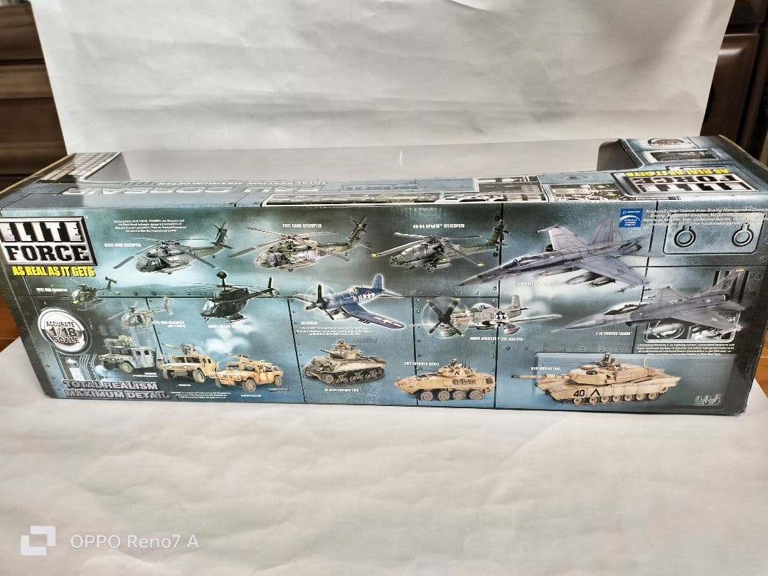 1/18 ELITE FORCE エリートフォース F4U-CORSAIR