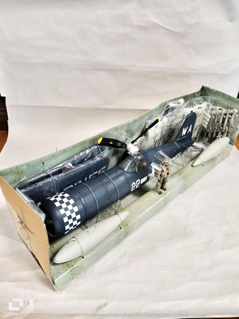 1/18 ELITE FORCE エリートフォース F4U-CORSAIR