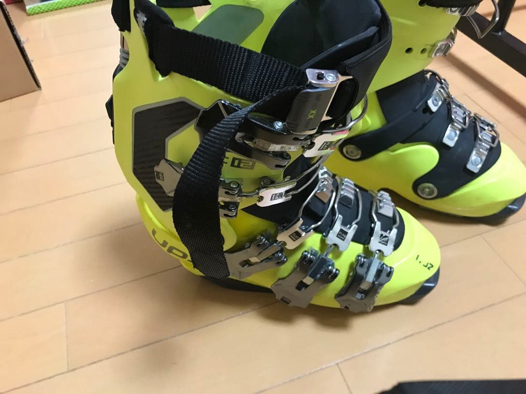 UPZブーツRC12ソール長279mm シェルのみ