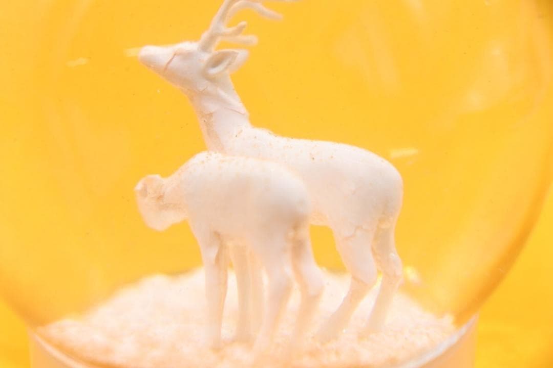 シャネル スノードーム オブジェ ノベルティ トナカイ 鹿 ホワイト ゴールド