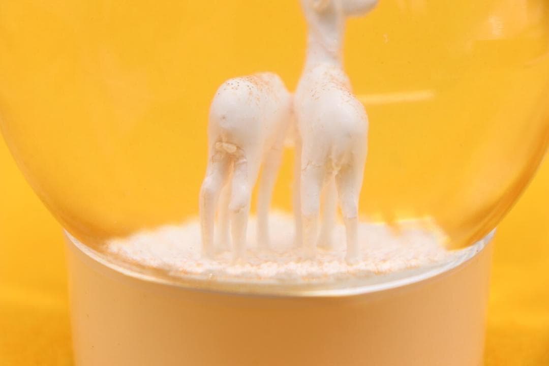 シャネル スノードーム オブジェ ノベルティ トナカイ 鹿 ホワイト ゴールド