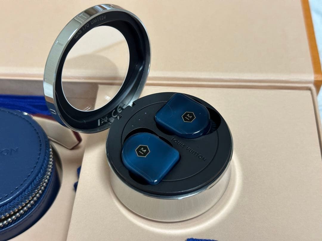 LOUISVUITTON イヤホン ホライゾン master dynamic