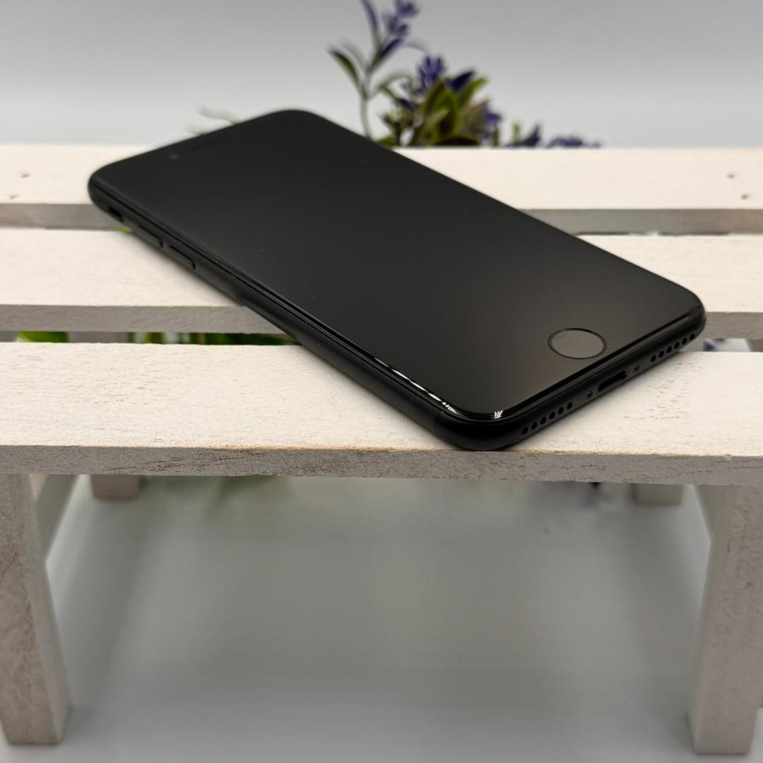 【美品】iPhone SE第3世代 64GB ミッドナイト 337