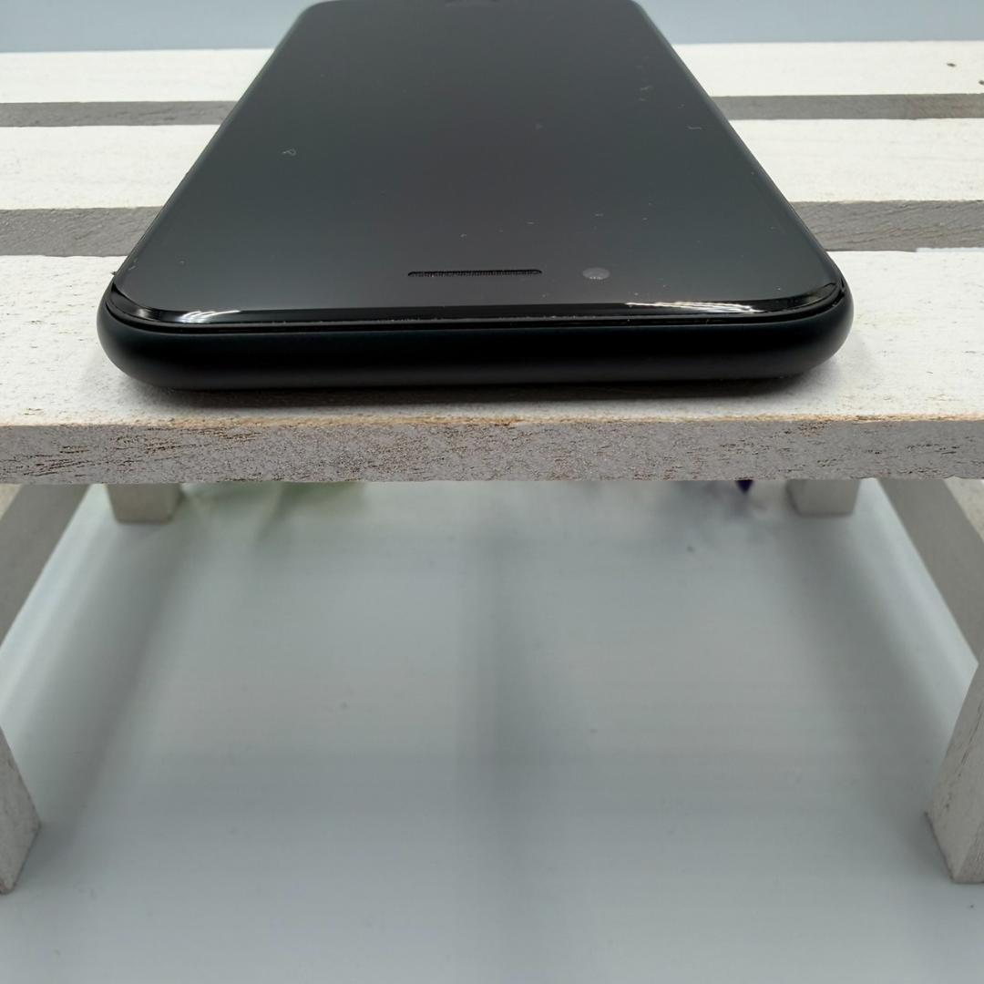【美品】iPhone SE第3世代 64GB ミッドナイト 337