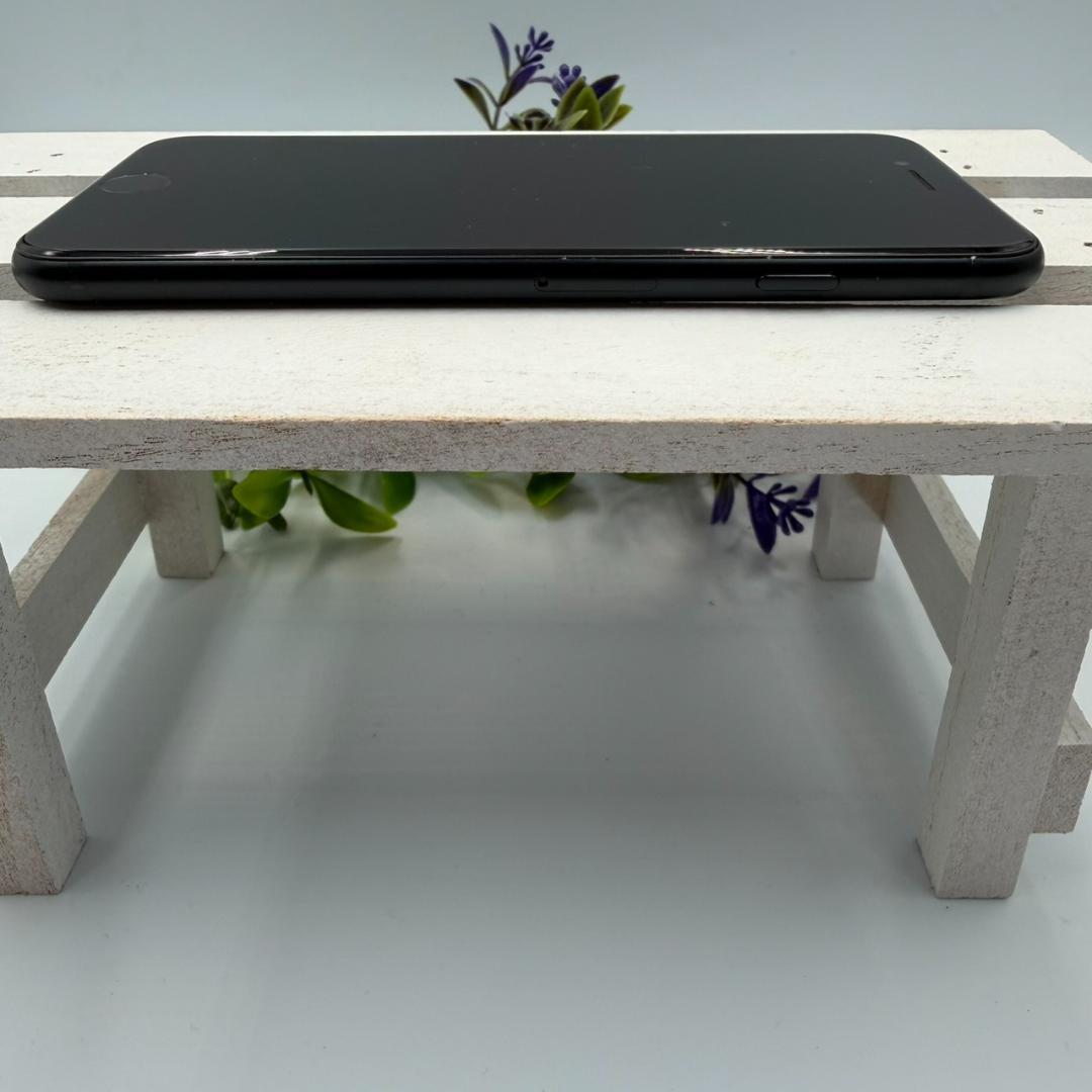 【美品】iPhone SE第3世代 64GB ミッドナイト 337