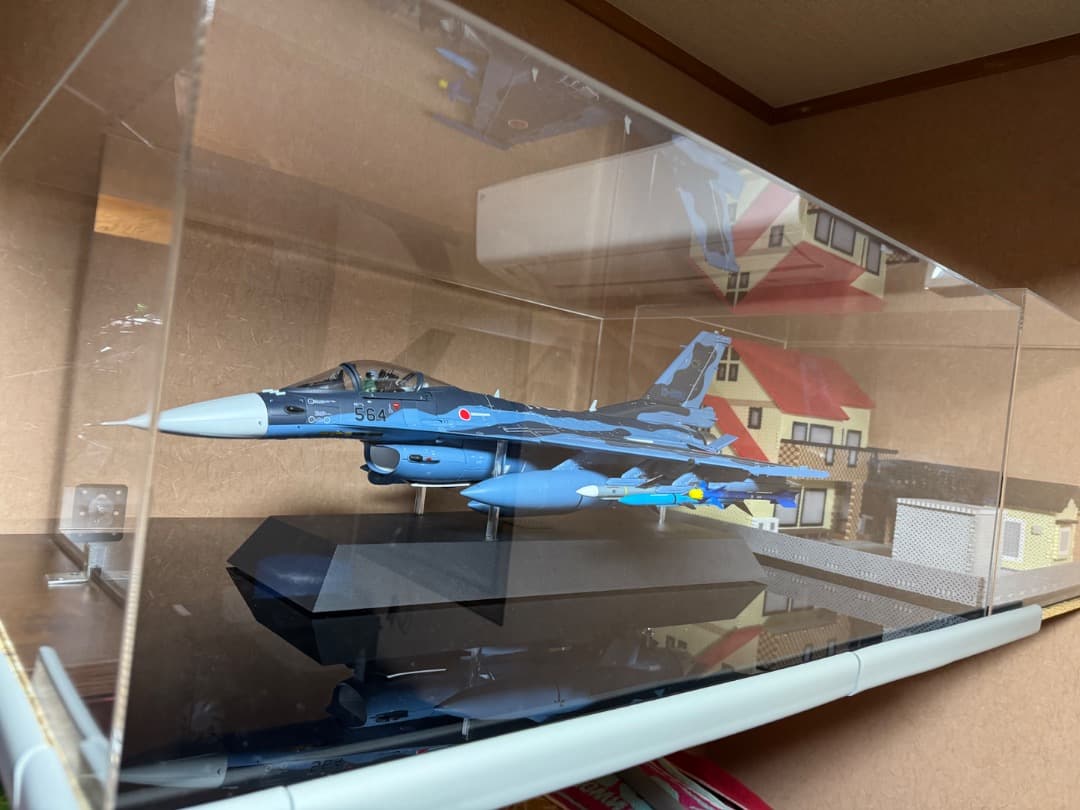 デアゴスティーニ　F-2戦闘機　特注ケース付き