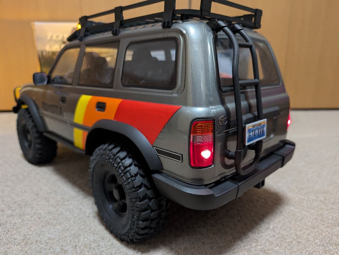 ホビーラジコン FMS 1:10 FCX10 TOYOTA LC80 LAND CRUISER