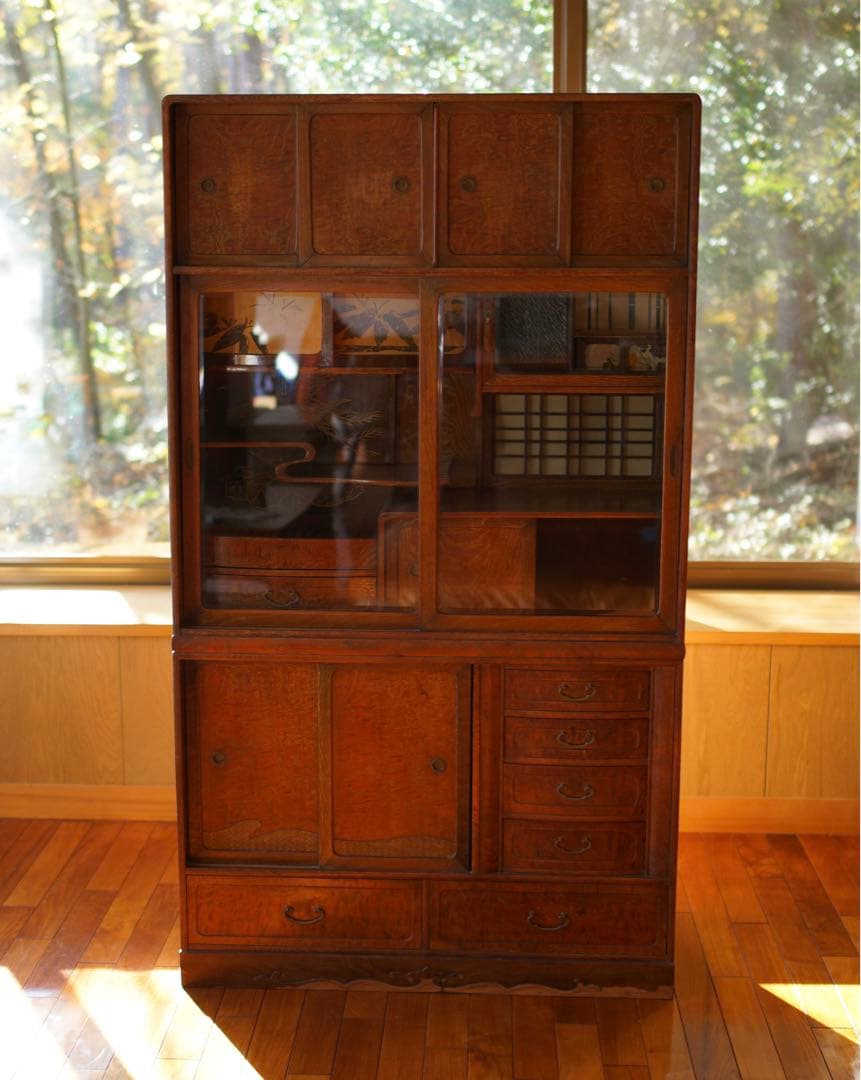 ☆101☆タモ材の玉杢目が美しい茶箪笥