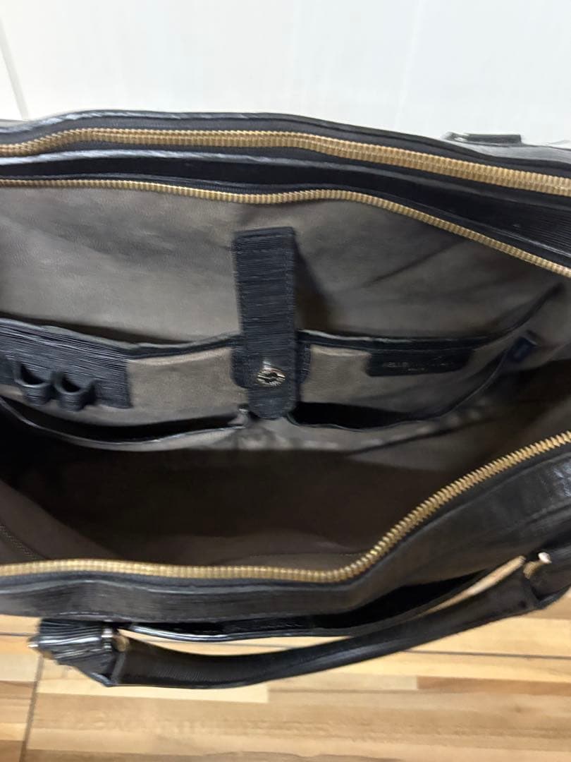 【訳あり】ペッレモルビダ ビジネスバッグ ブリーフ 2室 ブラック