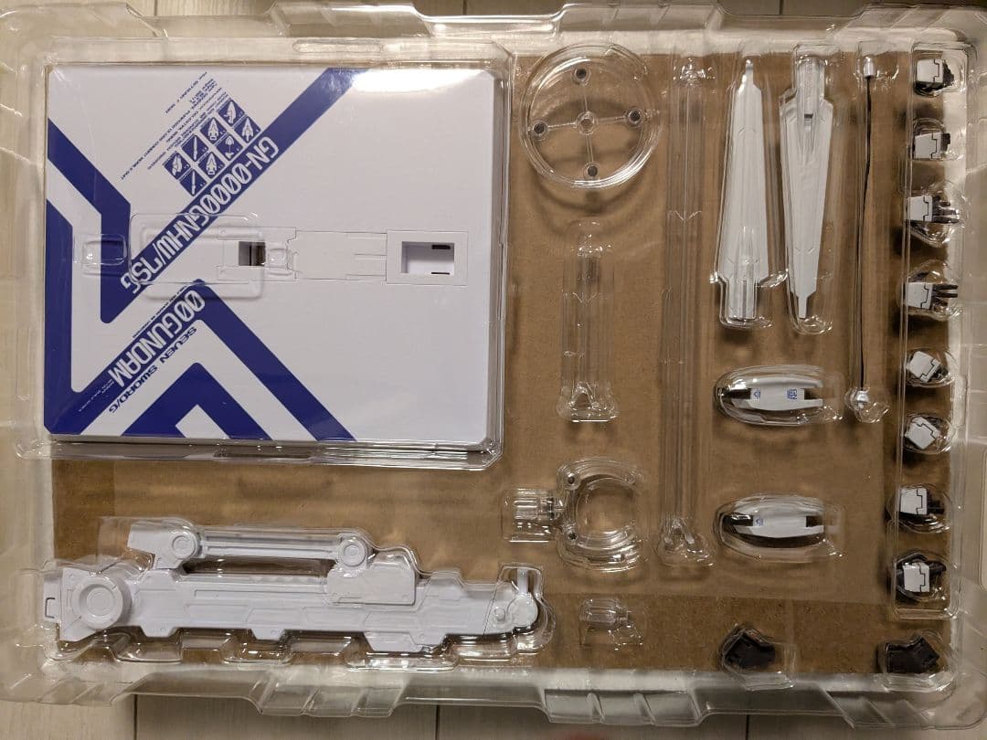 メタルビルド　ダブルオガンダムセブンソード/G