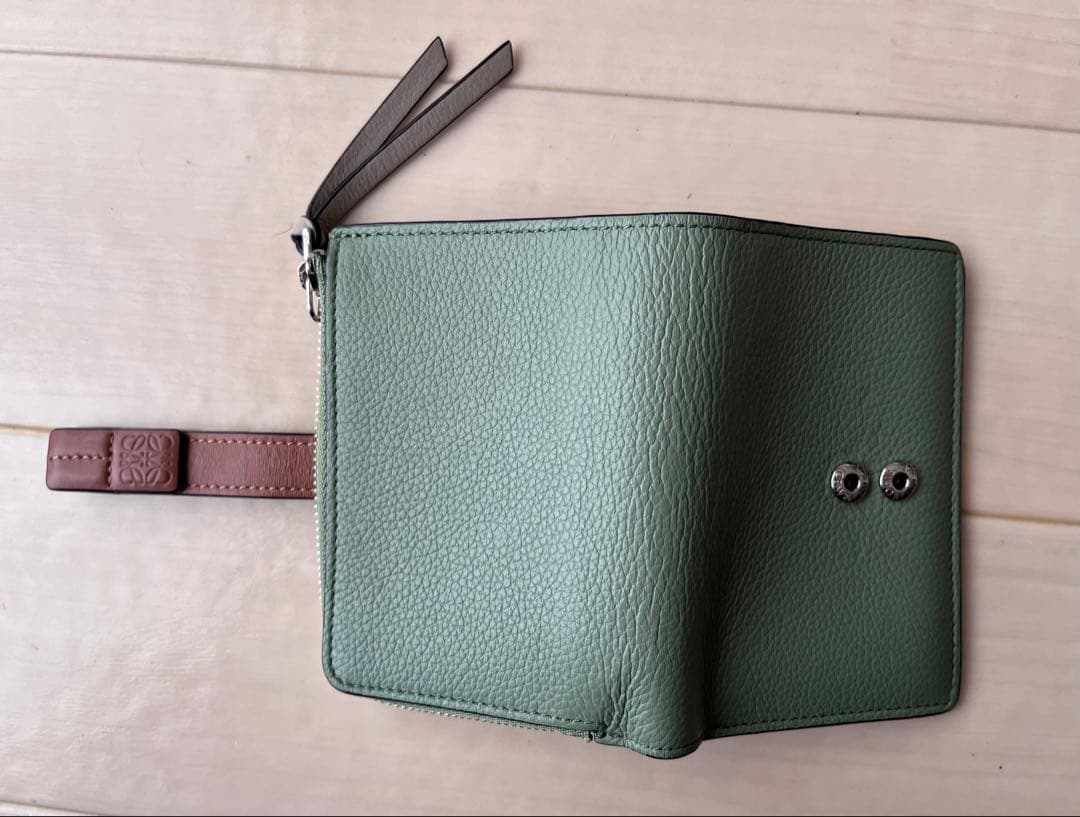 ymy様 LOEWE スリムジップバイフォールドウォレットアナグラム 折り財布