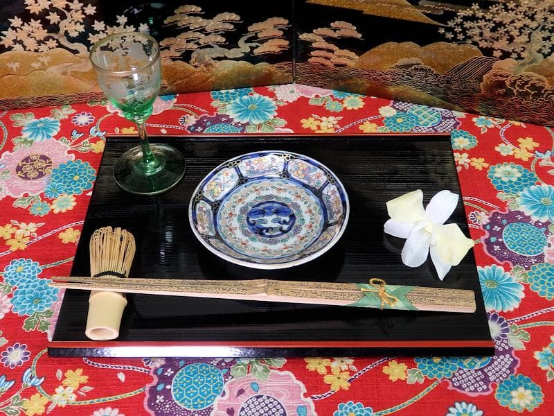 古伊万里　染錦　団龍紋に花の図　３寸皿　豆皿　手塩皿　２枚　E207AS-CPx