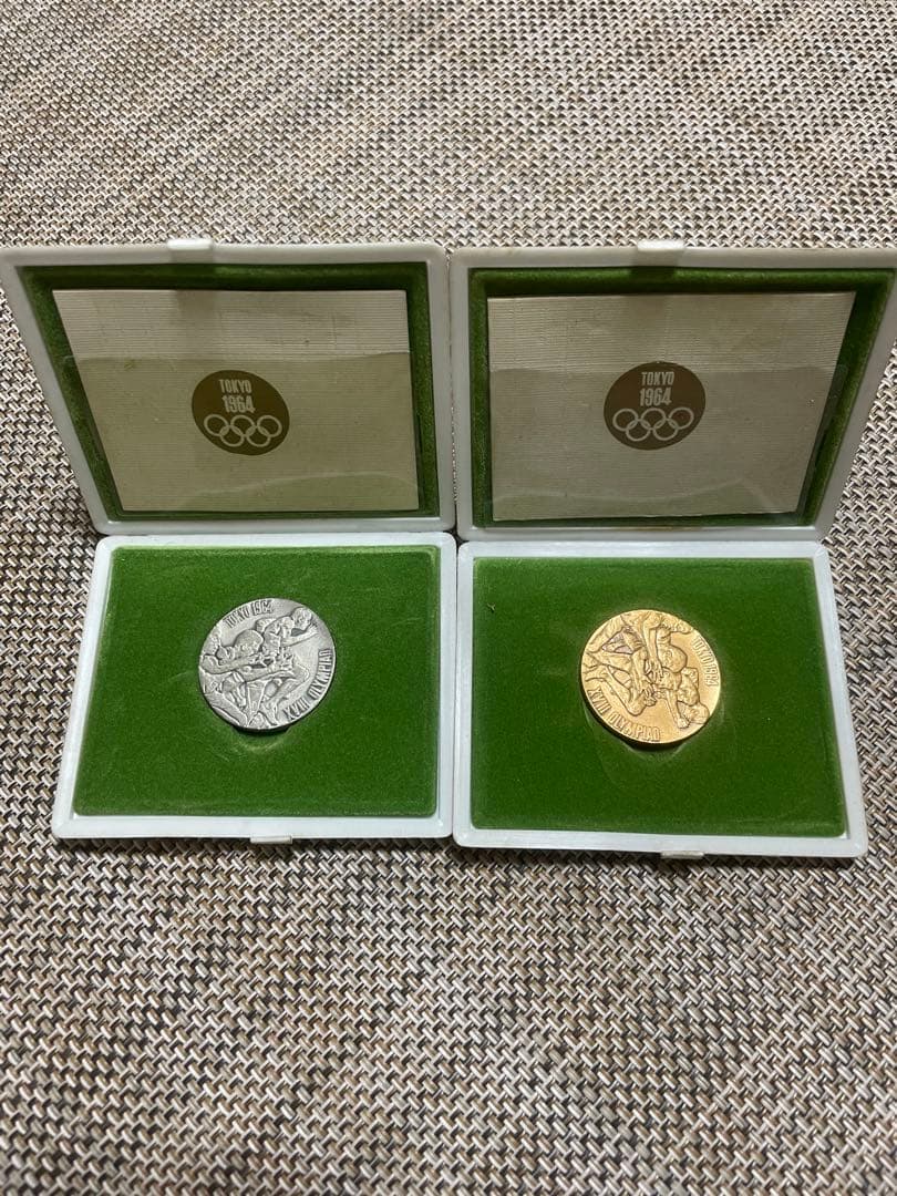 1964年東京オリンピック金銀メダルセット