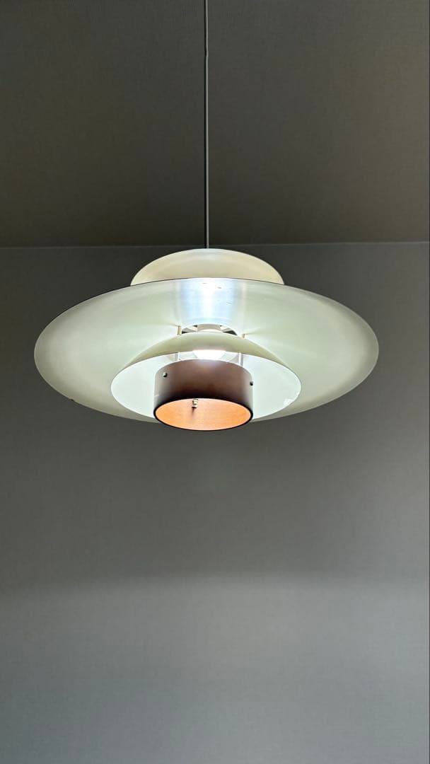 ゆ*き様 クリーム色 ペンダントライト シンプルデザイン