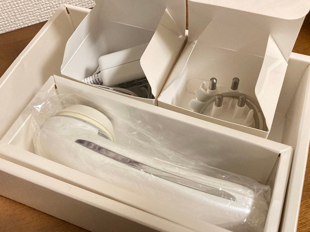 セルキュア4Tプラス / Cell Cure 4T PLUS 美顔器