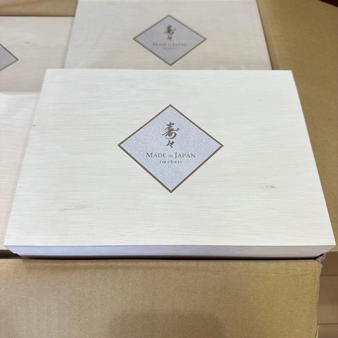 寿々〜じゅじゅ〜 日本製 愛媛今治 木箱入りフェイス1P・ハンドタオル1P