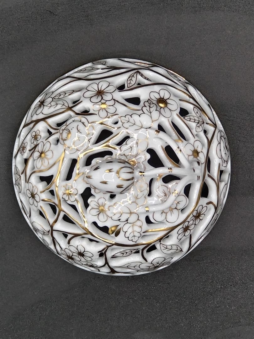 HEREND/ヘレンド　ファンタジーコレクション　ホワイトボンボ二エール