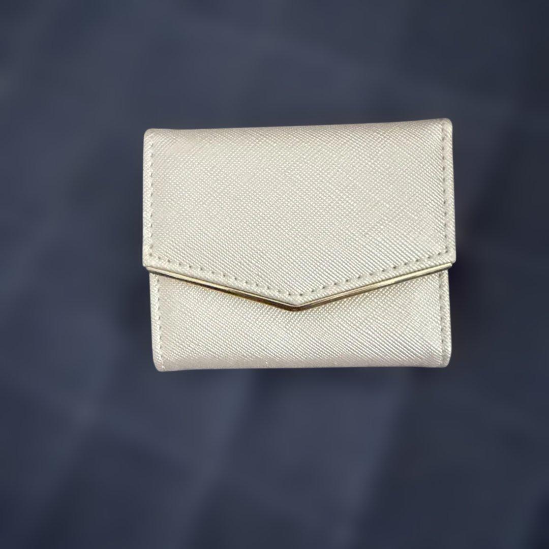 ビーズ刺繍 アイボリー クラッチバッグ