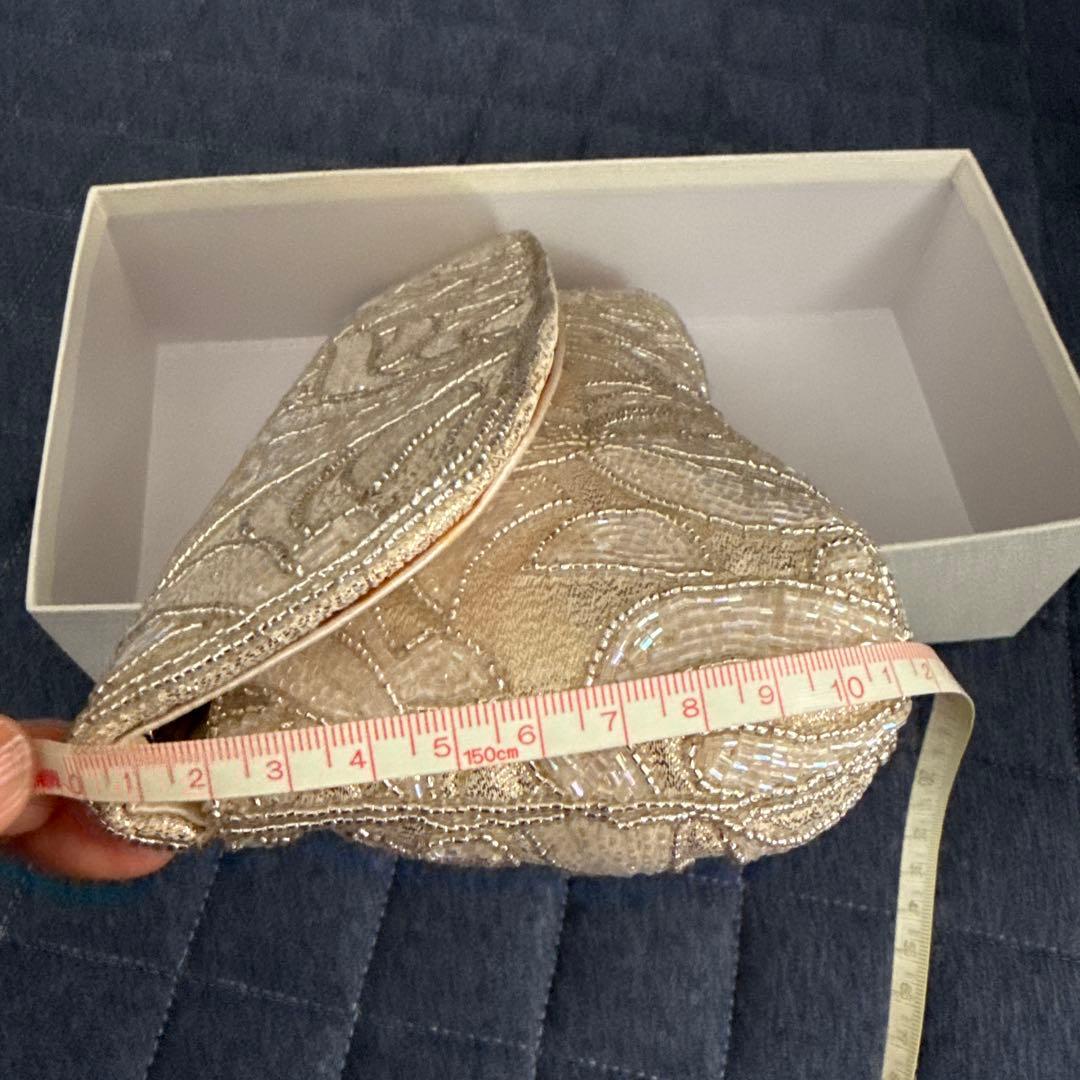 ビーズ刺繍 アイボリー クラッチバッグ