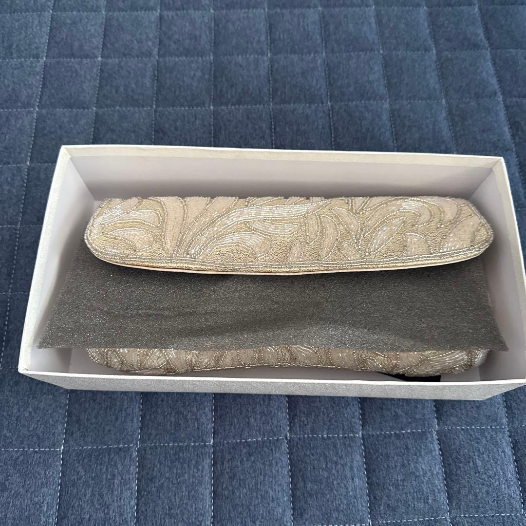 ビーズ刺繍 アイボリー クラッチバッグ