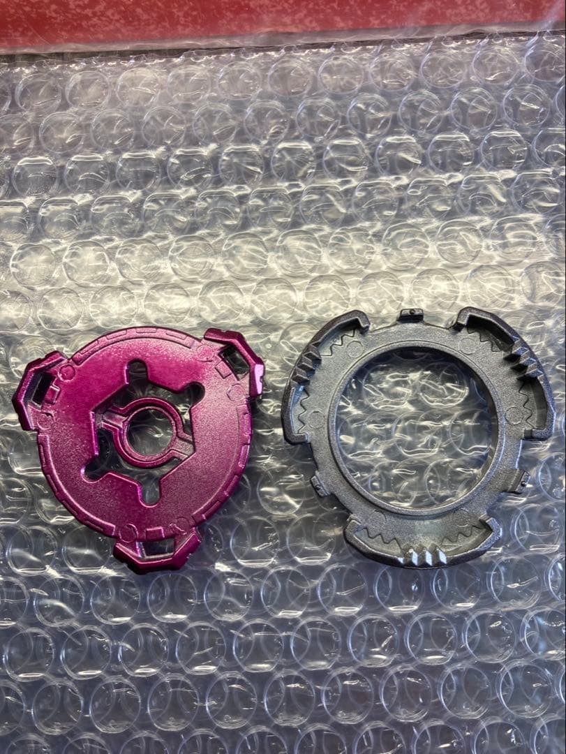 【希少 未使用】 メタルファイトベイブレードファングレオーネ ガンメタ レッド