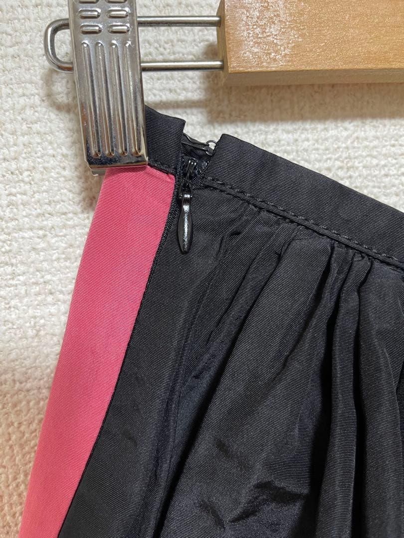 PRADA プラダ　フレアスカート　ブラック