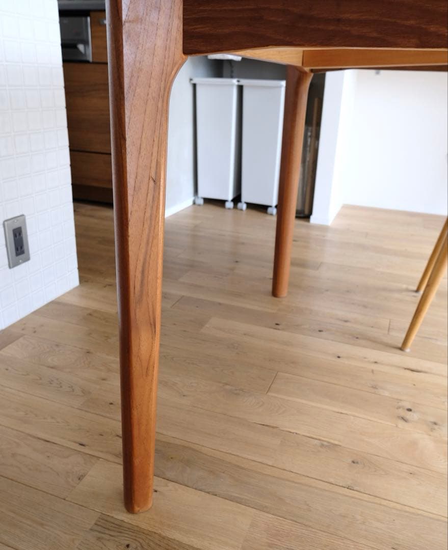 【最終値下げ！】ダイニングテーブル　デンマークヴィンテージ　ヘニングケアヌルフ