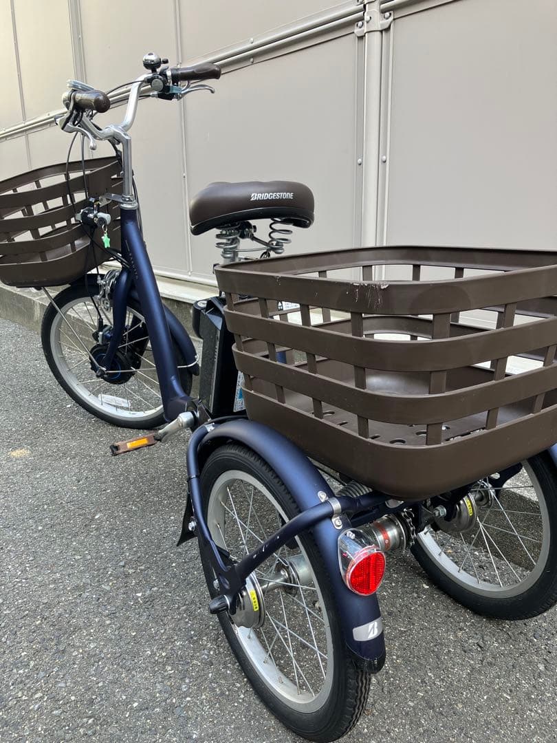 ブリジストン ラクットワゴン 電動アシスト付き三輪車