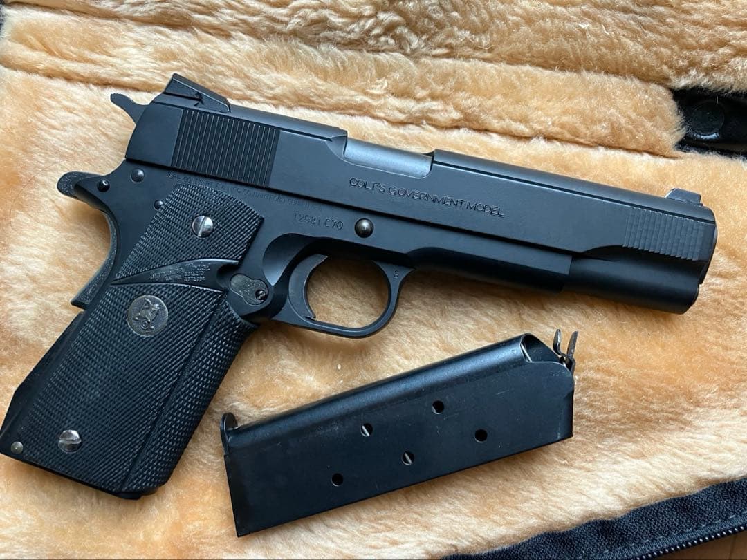 MGC製 タカカスタム あぶない刑事Rモデル HW樹脂製　SPGマーク入