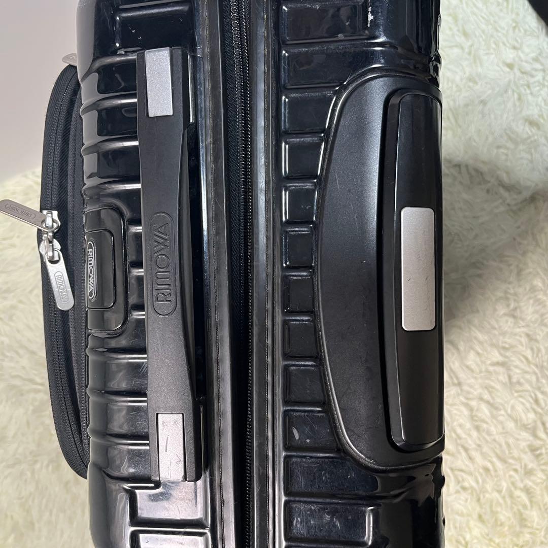 リモワ　サルサデラックス　ハイブリッド　35L　4輪　キャリーケース　機内持込