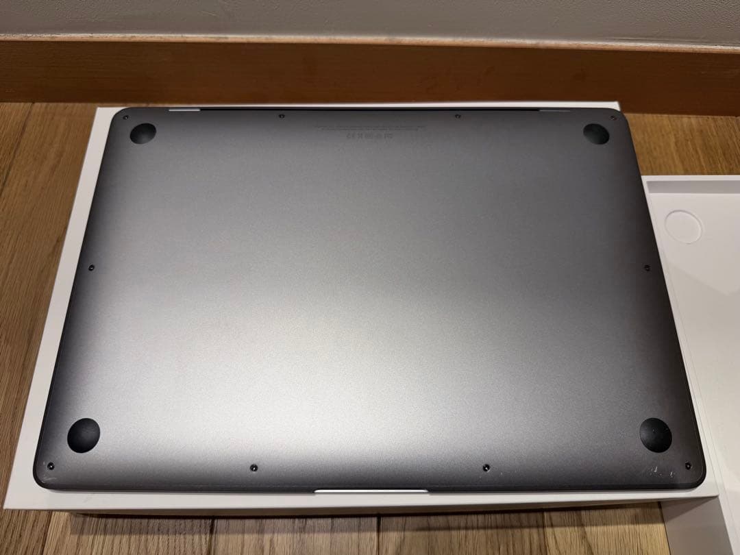 MacBook本体 MacBook Air 2018 16GB 500GB