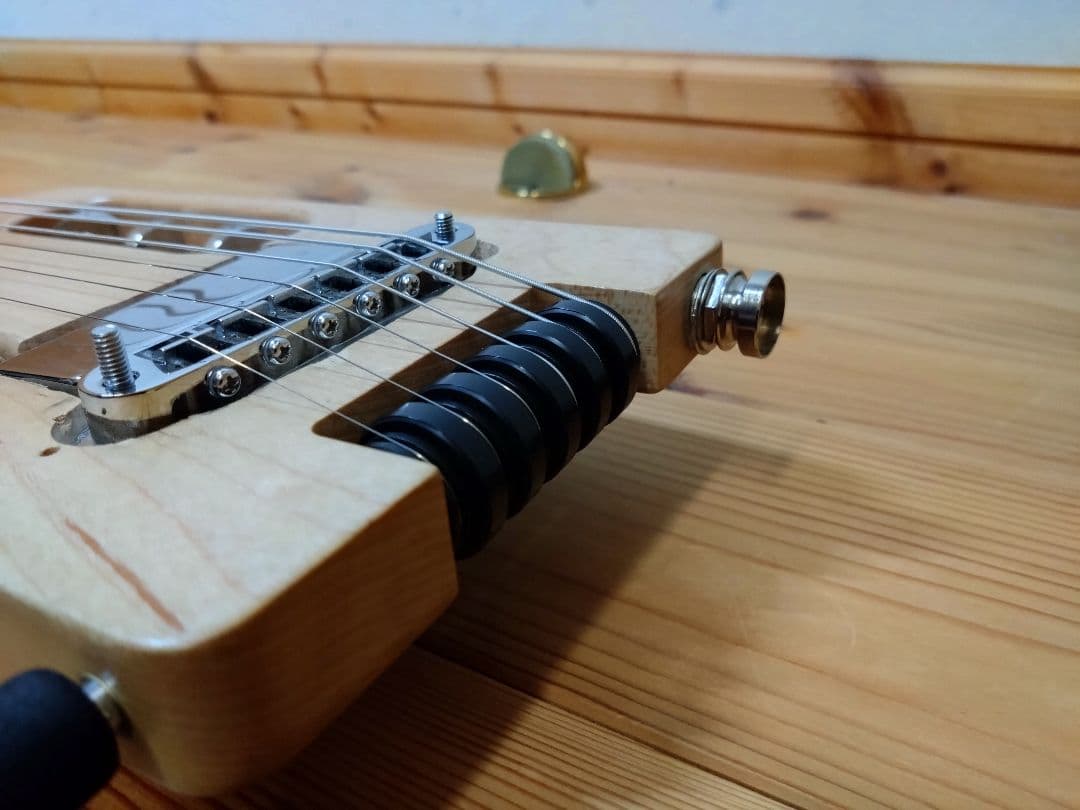 TRAVELER Ultra-Light エレキギターレフトハンド ジャンク品