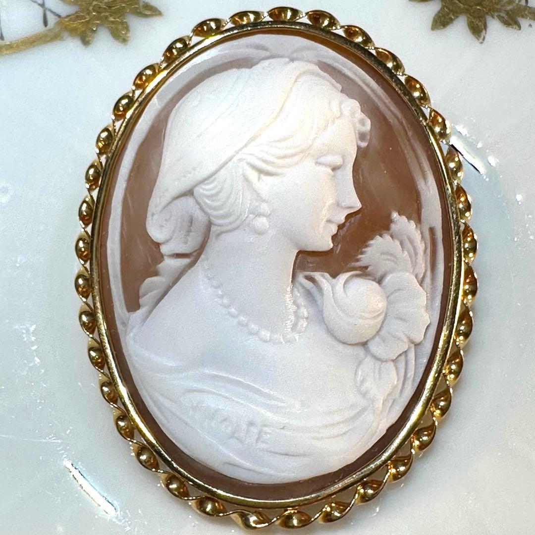 K18 ￼シェルカメオ ブローチ、ペンダントトップ兼用