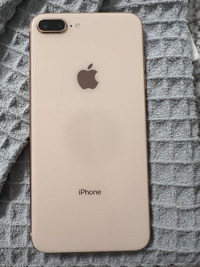 iPhone8Plus ゴールド　256GB